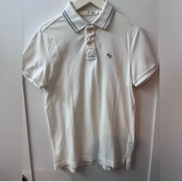 Bundle of 4 Men's Polo and T-Shirt Set - White, Gray, Black all size medium - Picture 2 of 9